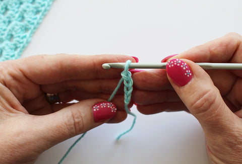 How to crochet a chain