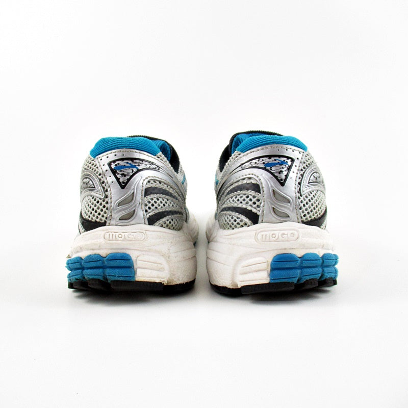 brooks defyance 6 grey