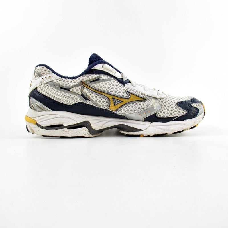 mizuno wave rider 8