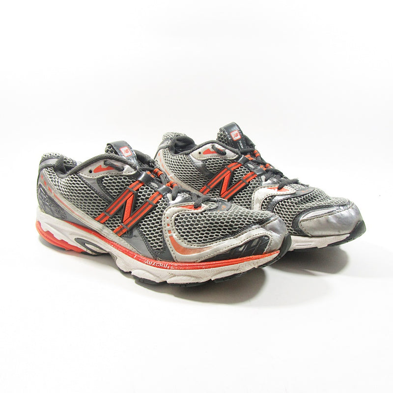 new balance 749 shoes