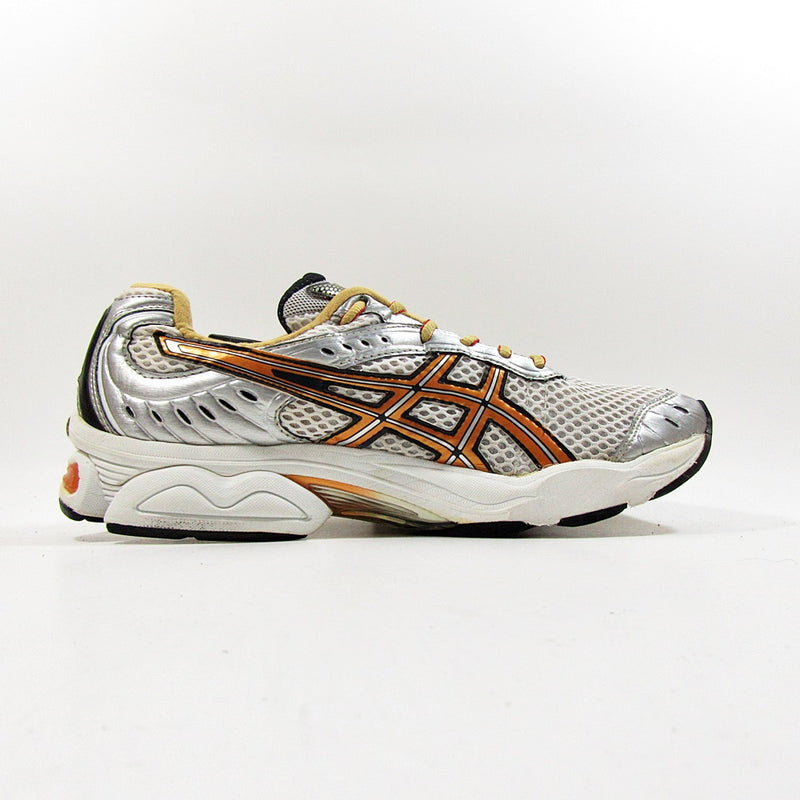 asics gel cumulus 10