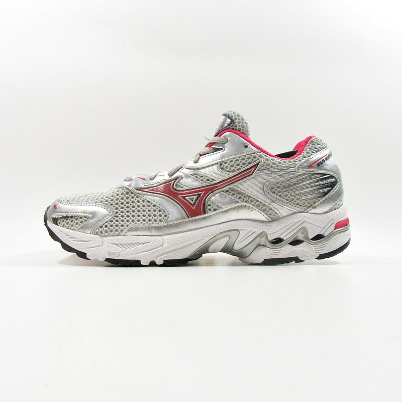 mizuno wave mustang 5