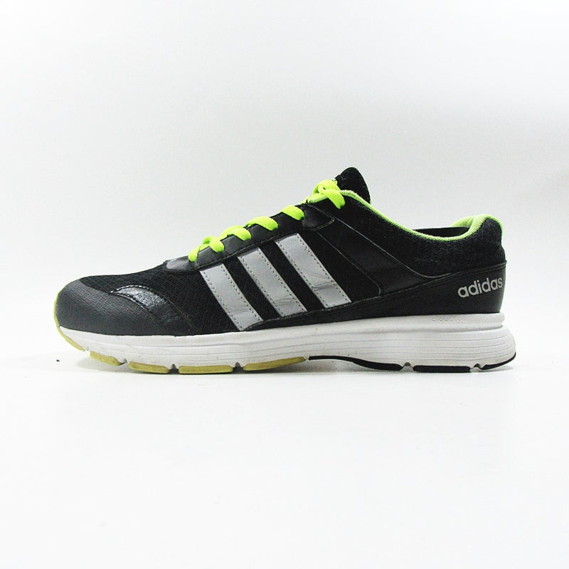 adidas cloudfoam price in pakistan