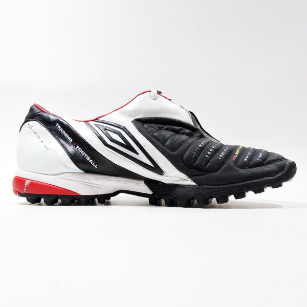 puma football shoes price in pakistan