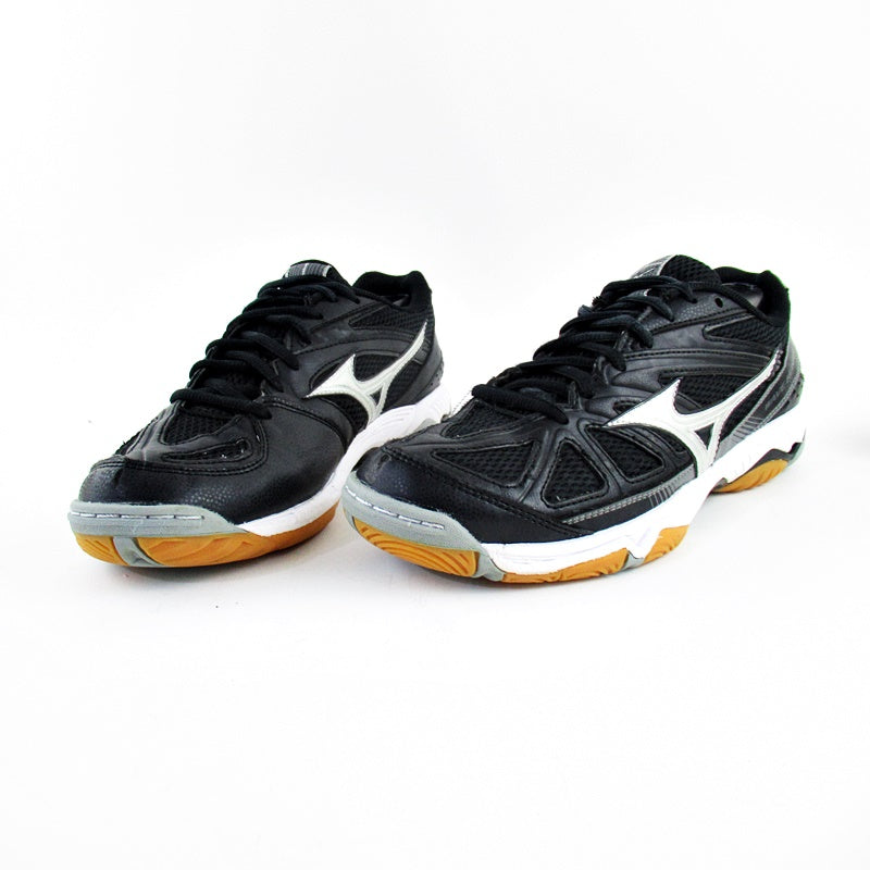 mizuno wave hurricane 2 grey