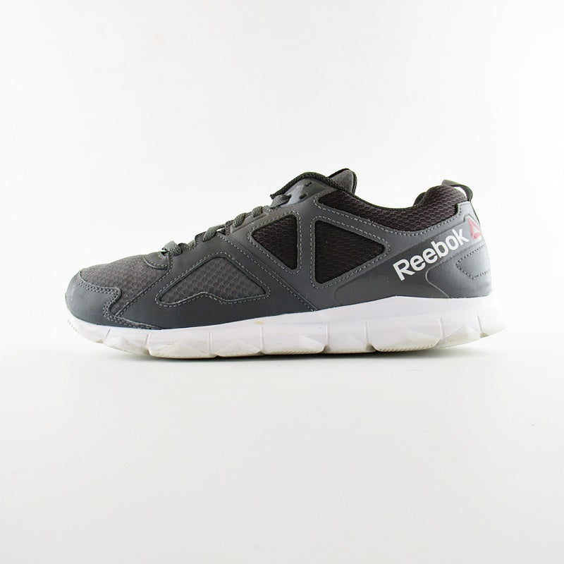 reebok runtone shoes price in pakistan