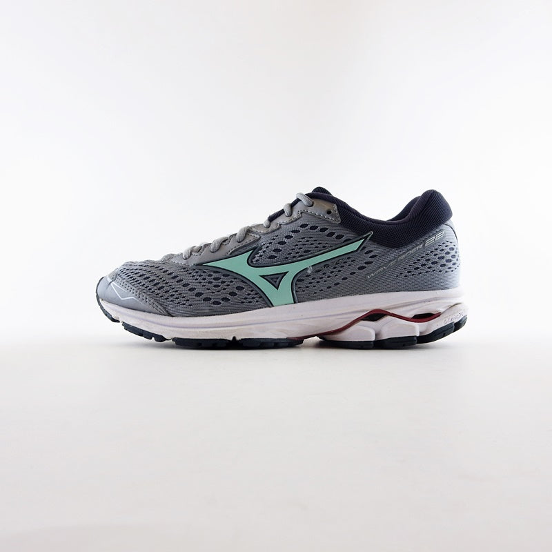 buy mizuno shoes online