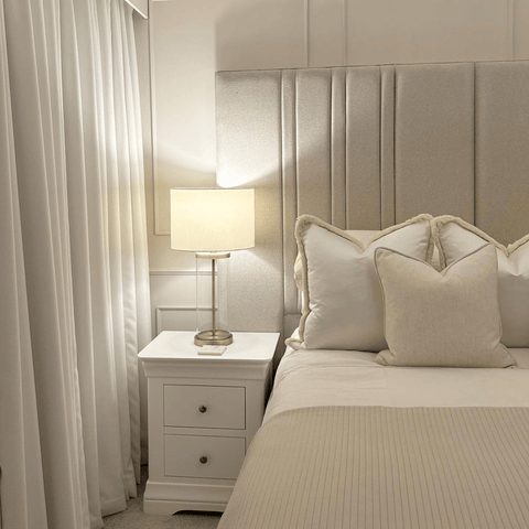 White bedroom decor by @lydfordhome