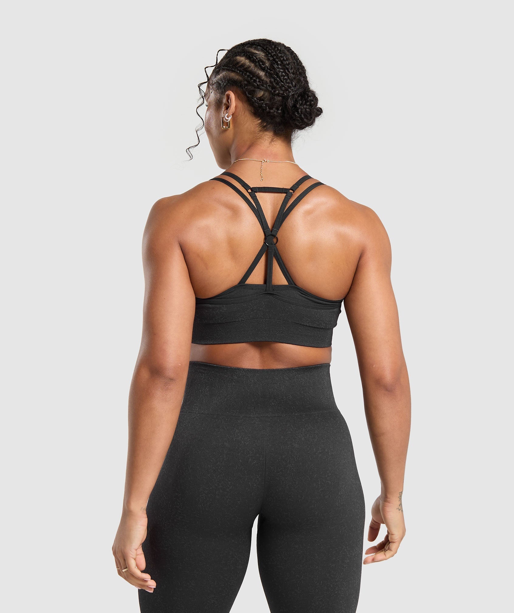 Adapt Fleck Seamless Sports Bra in {{variantColor} is out of stock