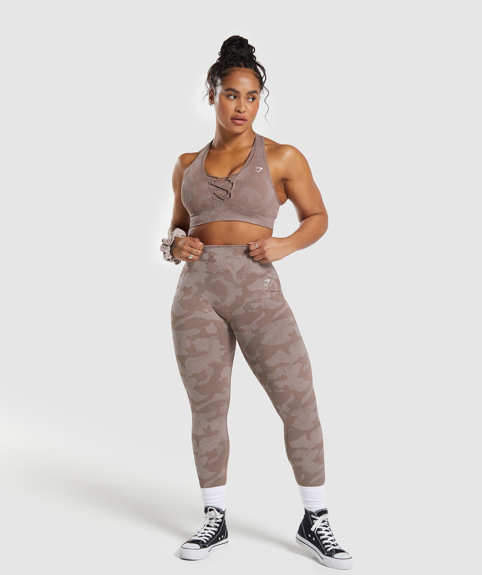 Dare to dream in the Dreamy Sports Bra and Camo Seamless Leggings