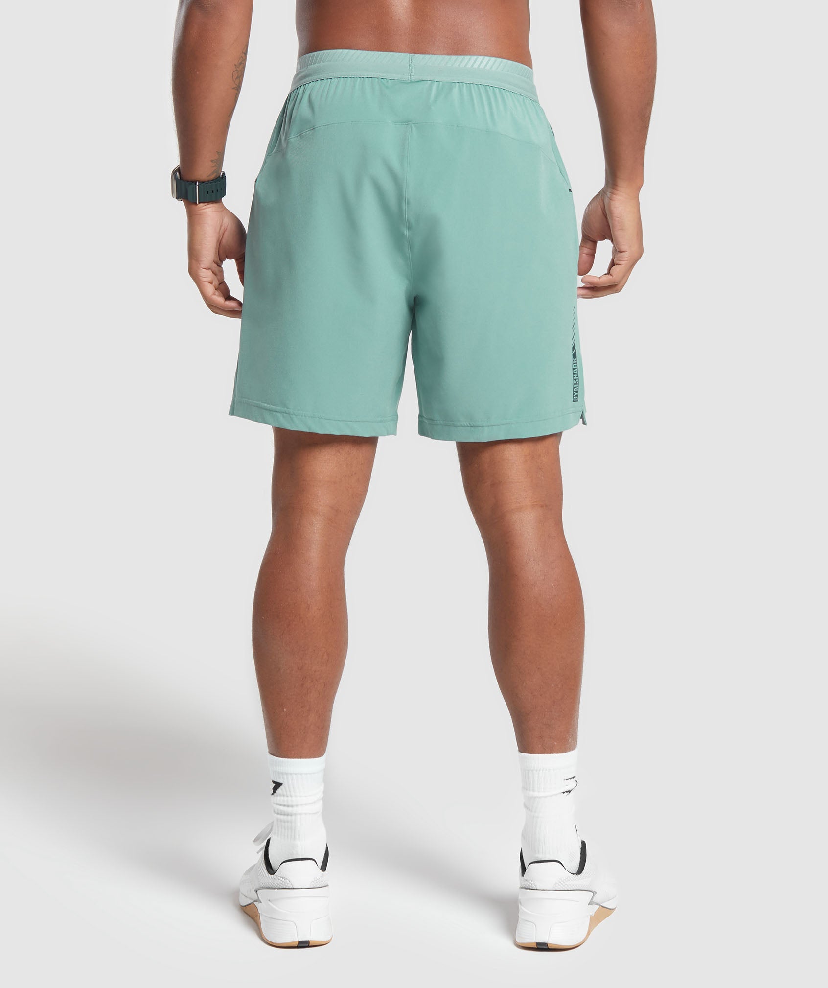 Apex 7" Hybrid Shorts