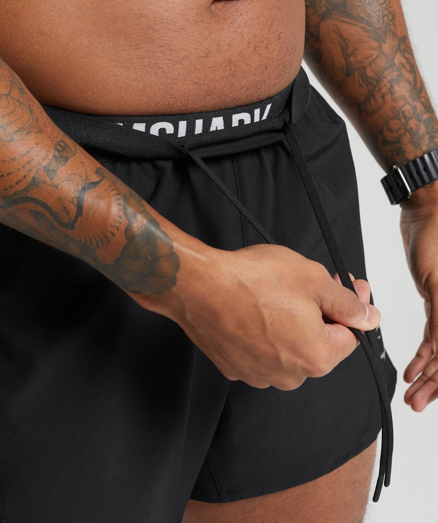 Apex Run 5" Shorts in Black - view 5