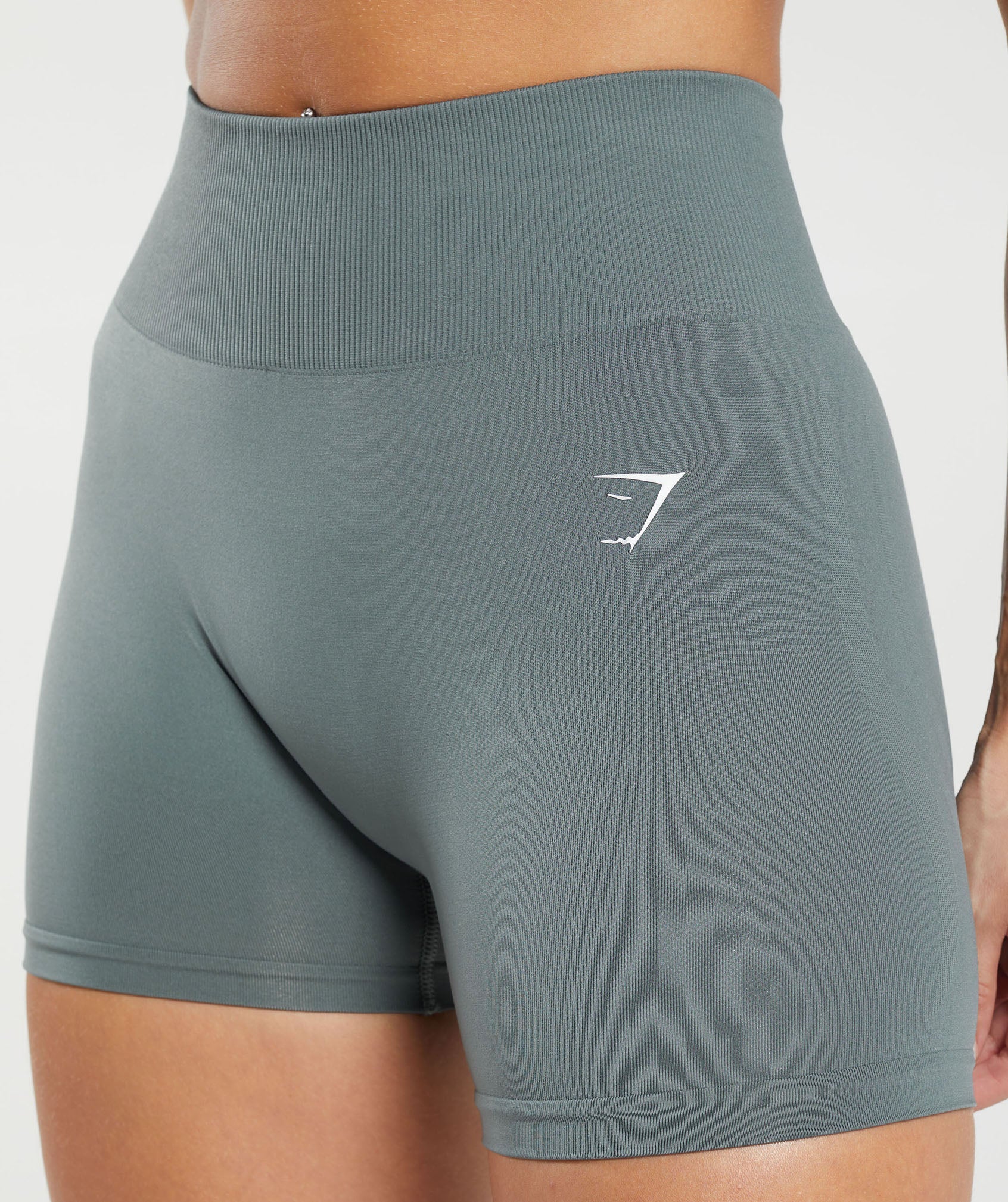Everyday Seamless Shorts in Teal - view 5