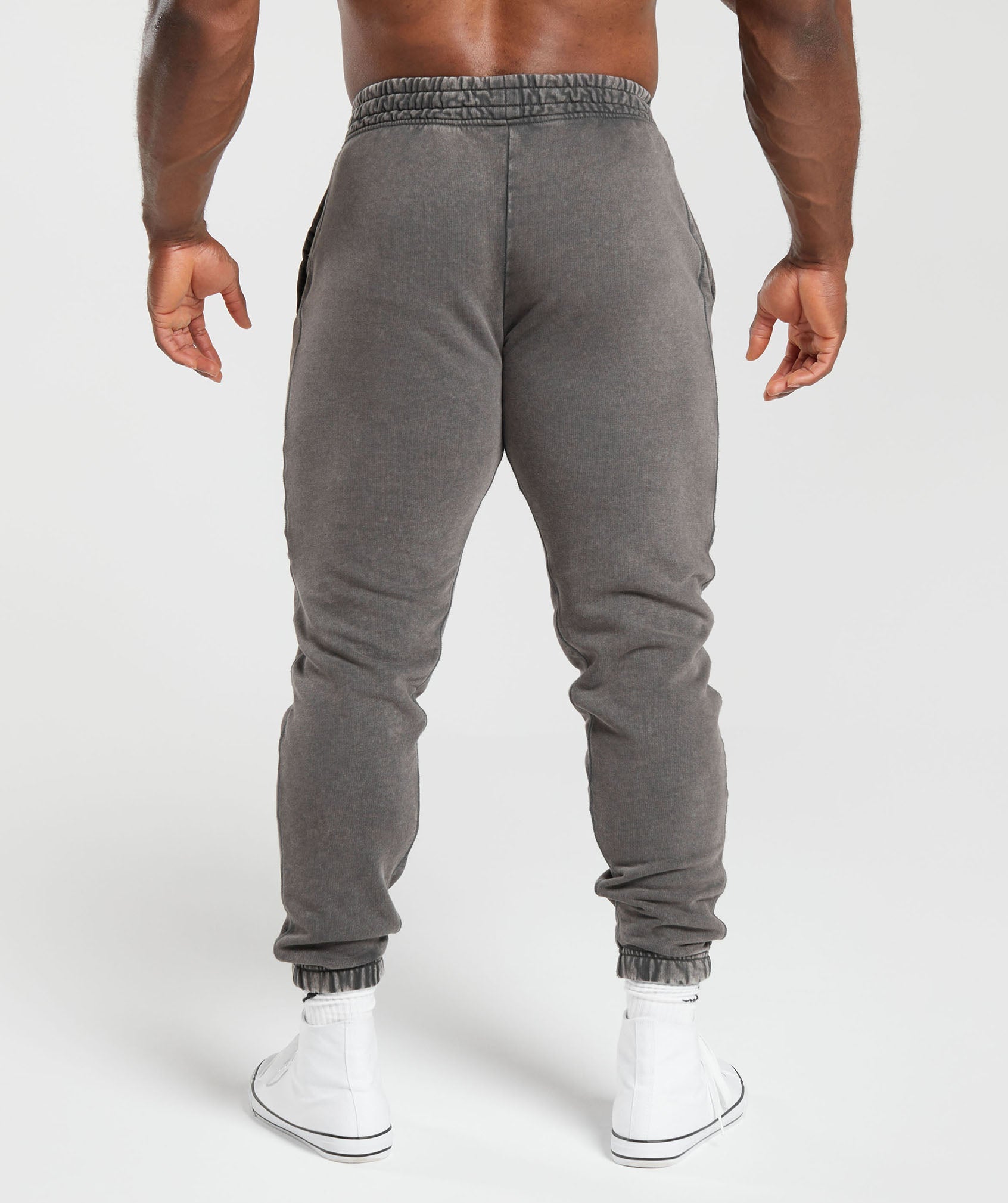 Difference Between Joggers and Track Pants