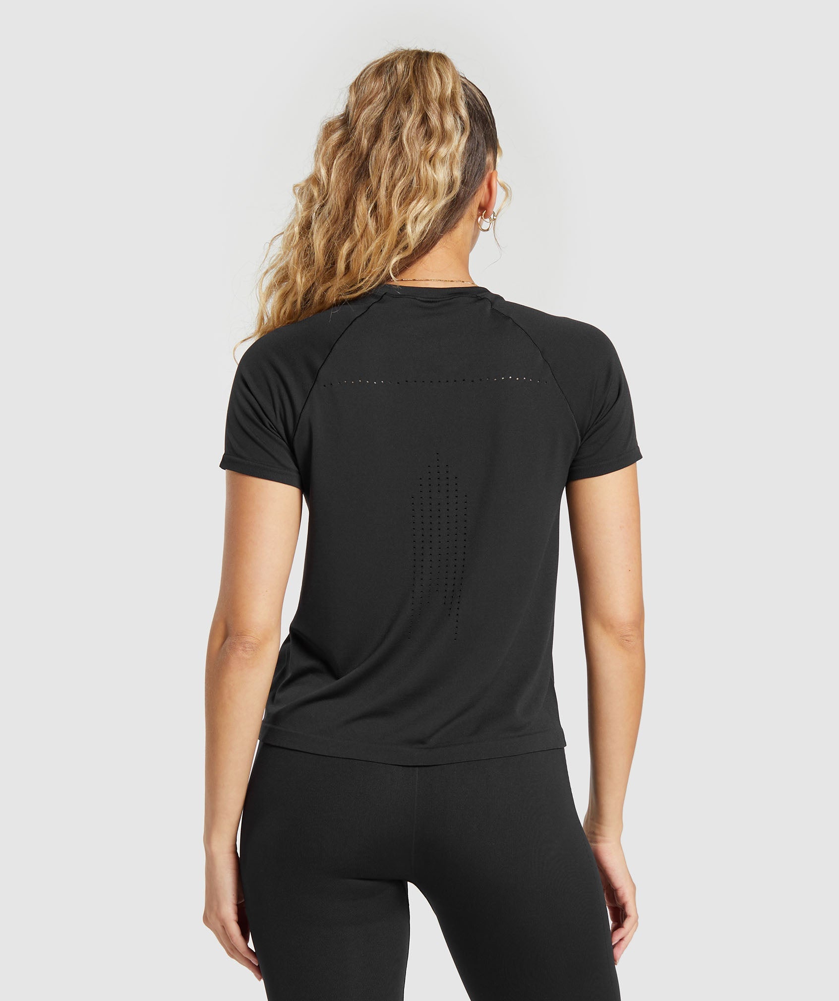 Sweat Seamless T-Shirt in Black - view 2