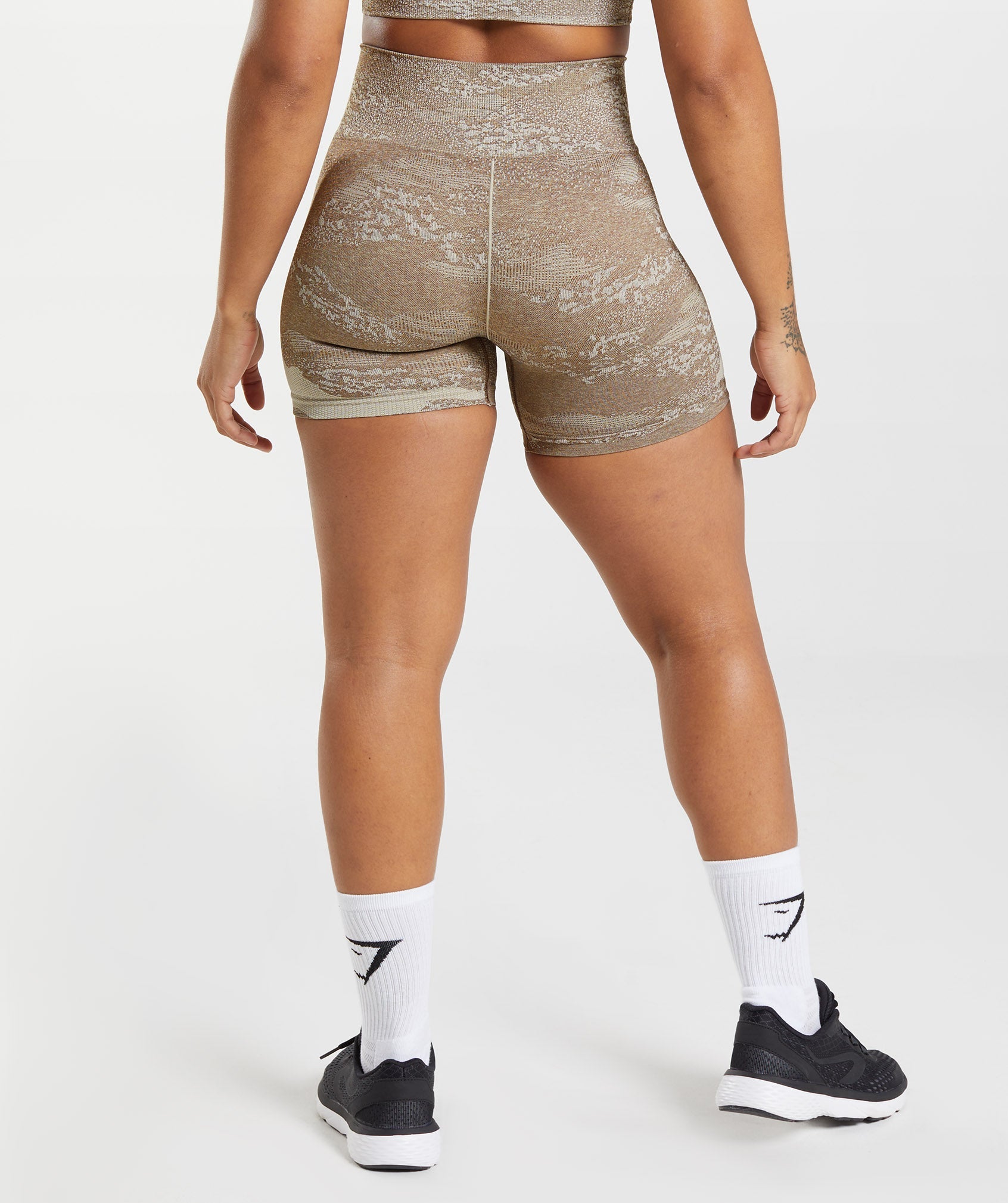 Gymshark Adapt Camo Seamless Shorts - Pebble Grey/Soul Brown