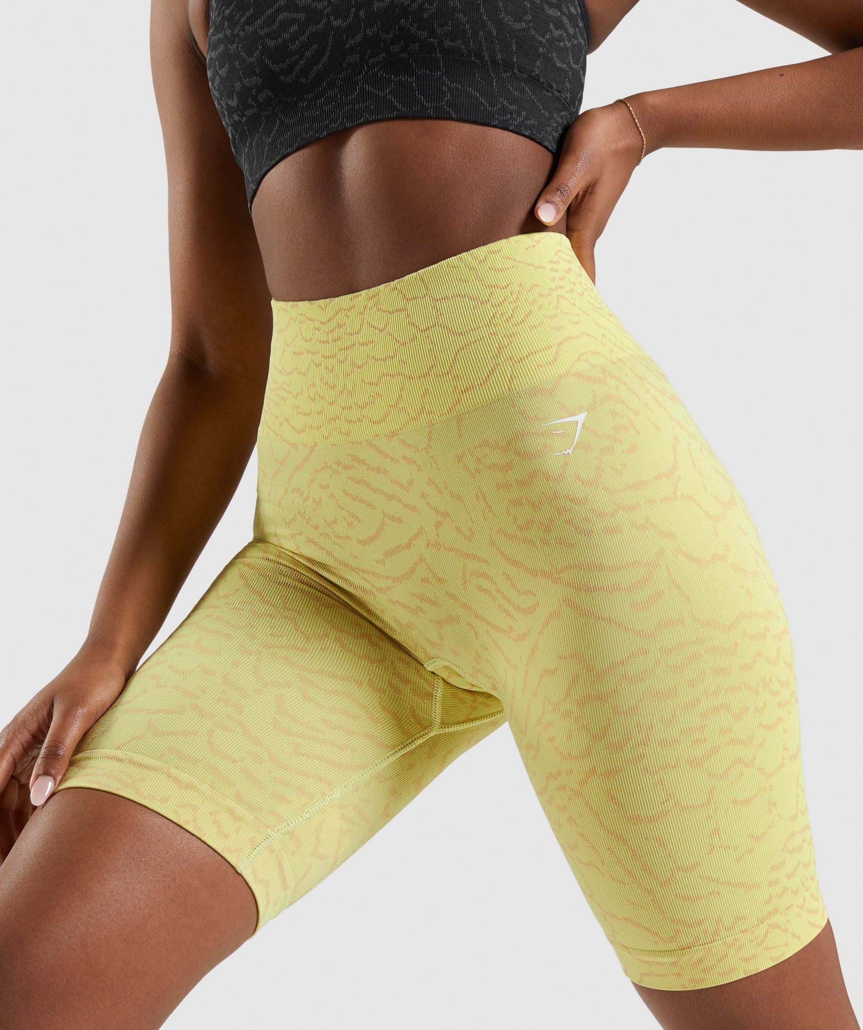 Adapt Animal Seamless Cycling Shorts in Hybrid | Firefly Yellow - view 5