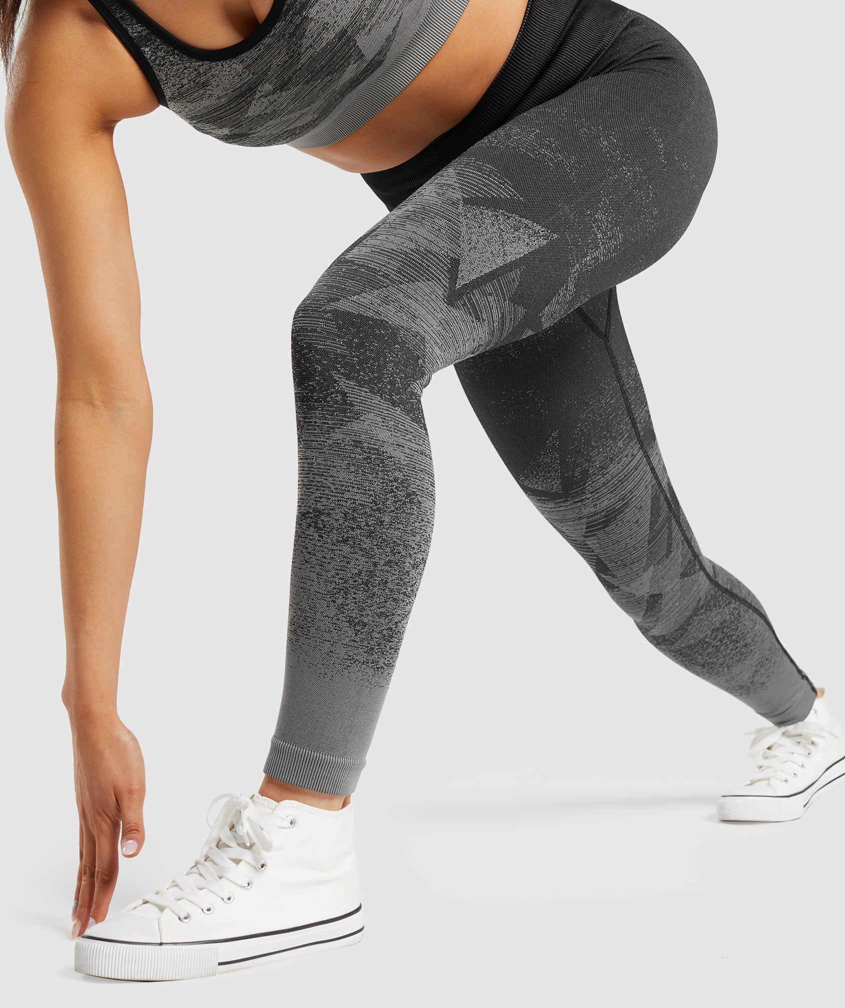 Gymshark Adapt Ombre Seamless Leggings Women's Size S Light Gray