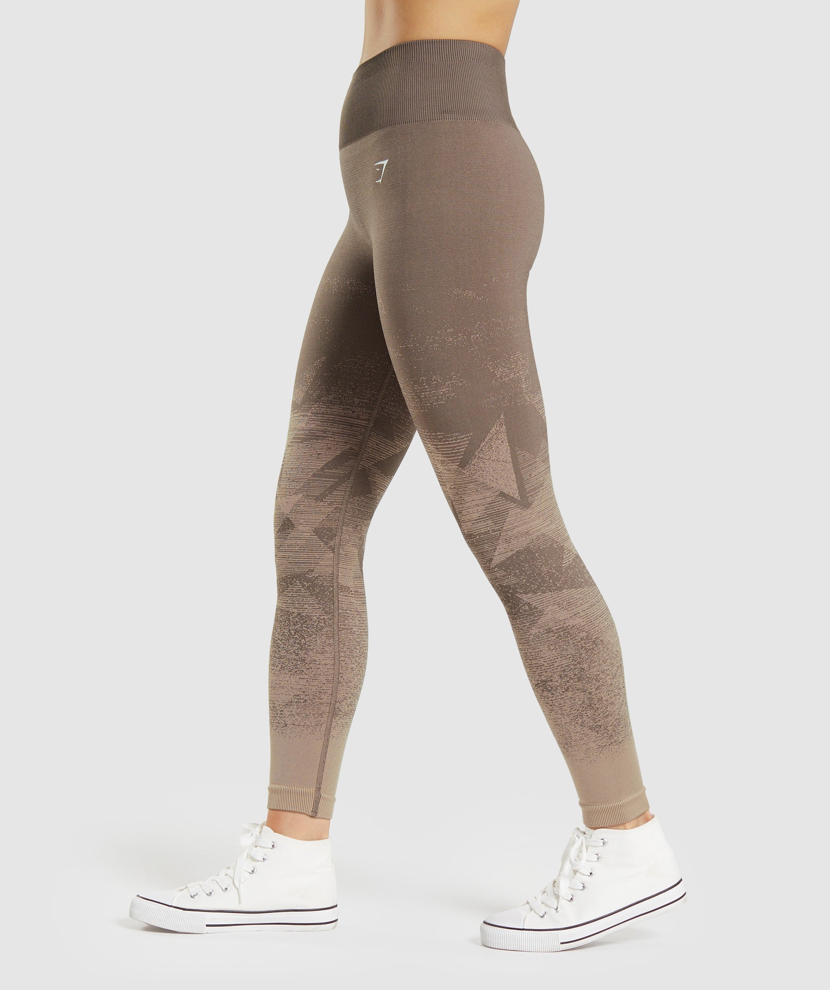 Adapt Ombre Seamless Leggings in Triangle |  Penny Brown - view 3