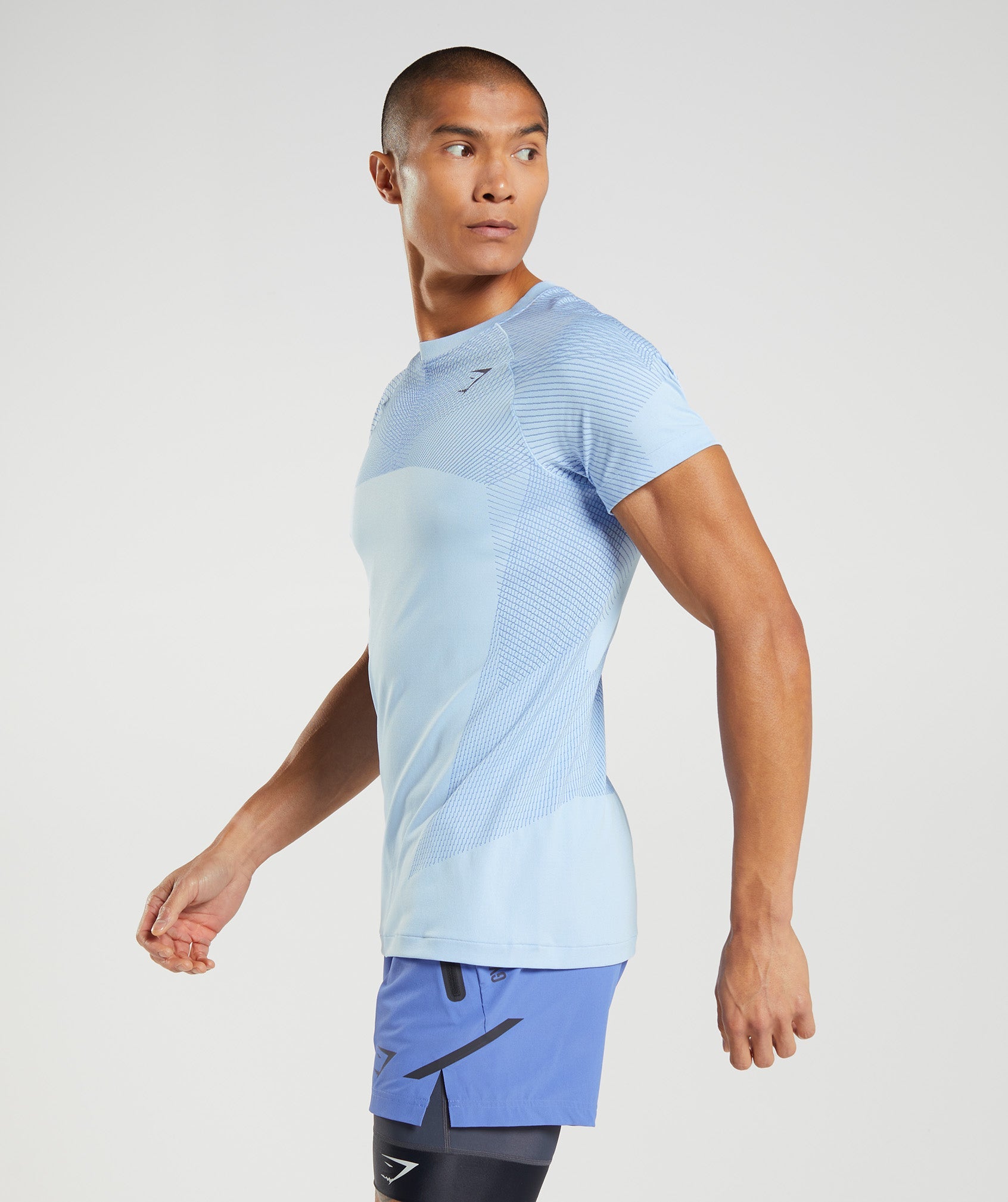 Apex Seamless T-Shirt in Linen Blue/Court Blue