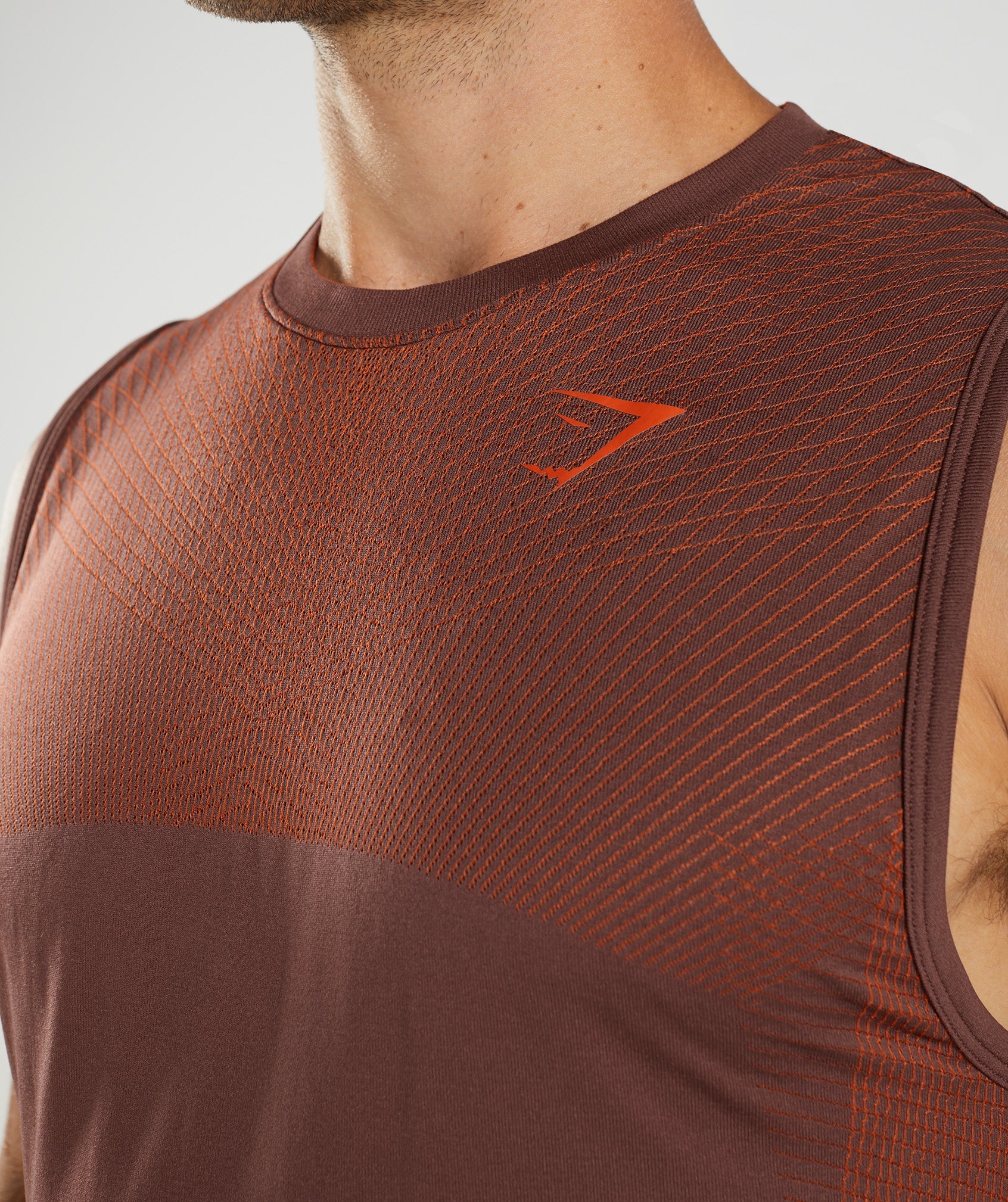 Apex Seamless Tank in Cherry Brown/Pepper Red