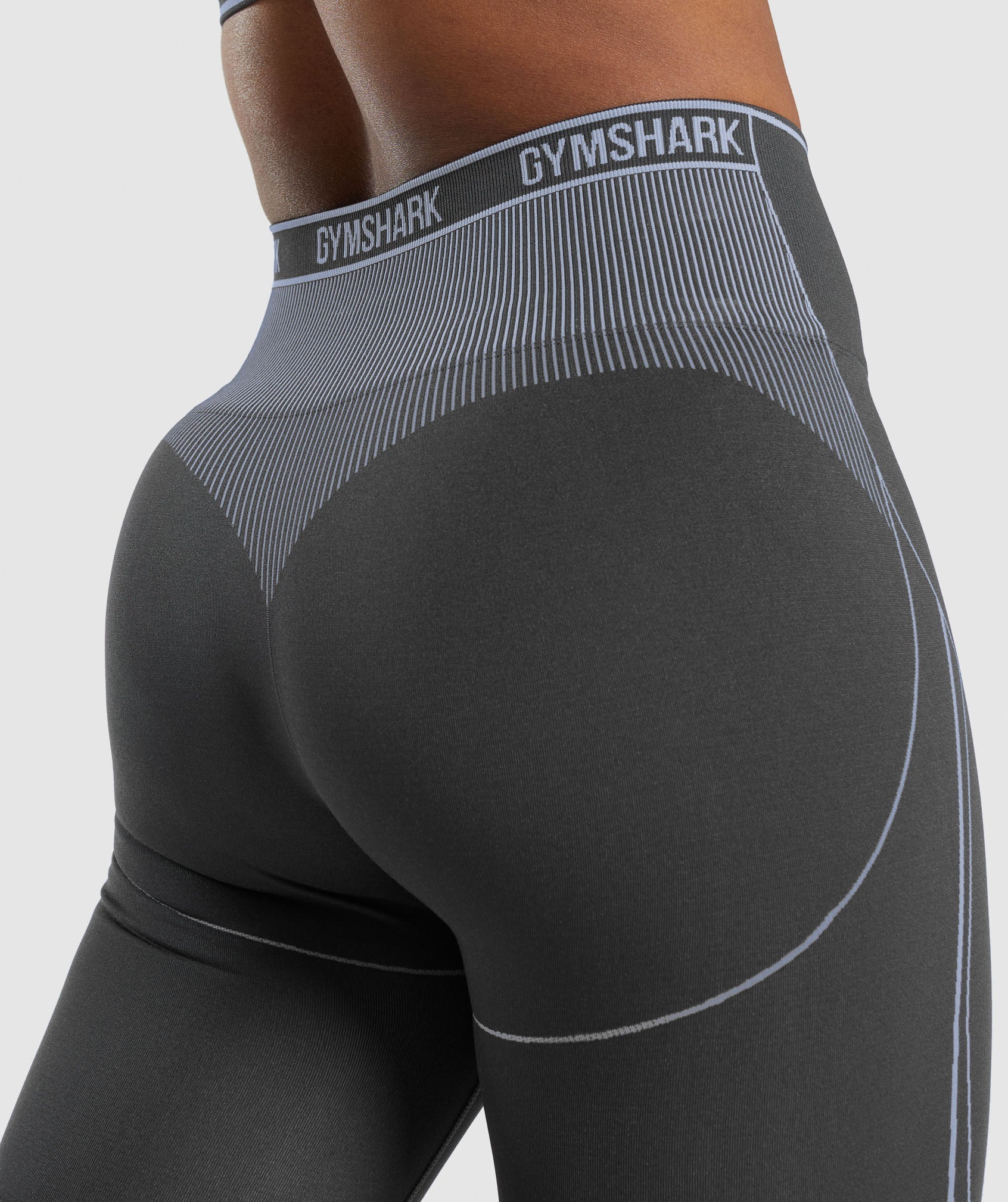 Apex Seamless High Rise Short in Onyx Grey/Lavender Blue