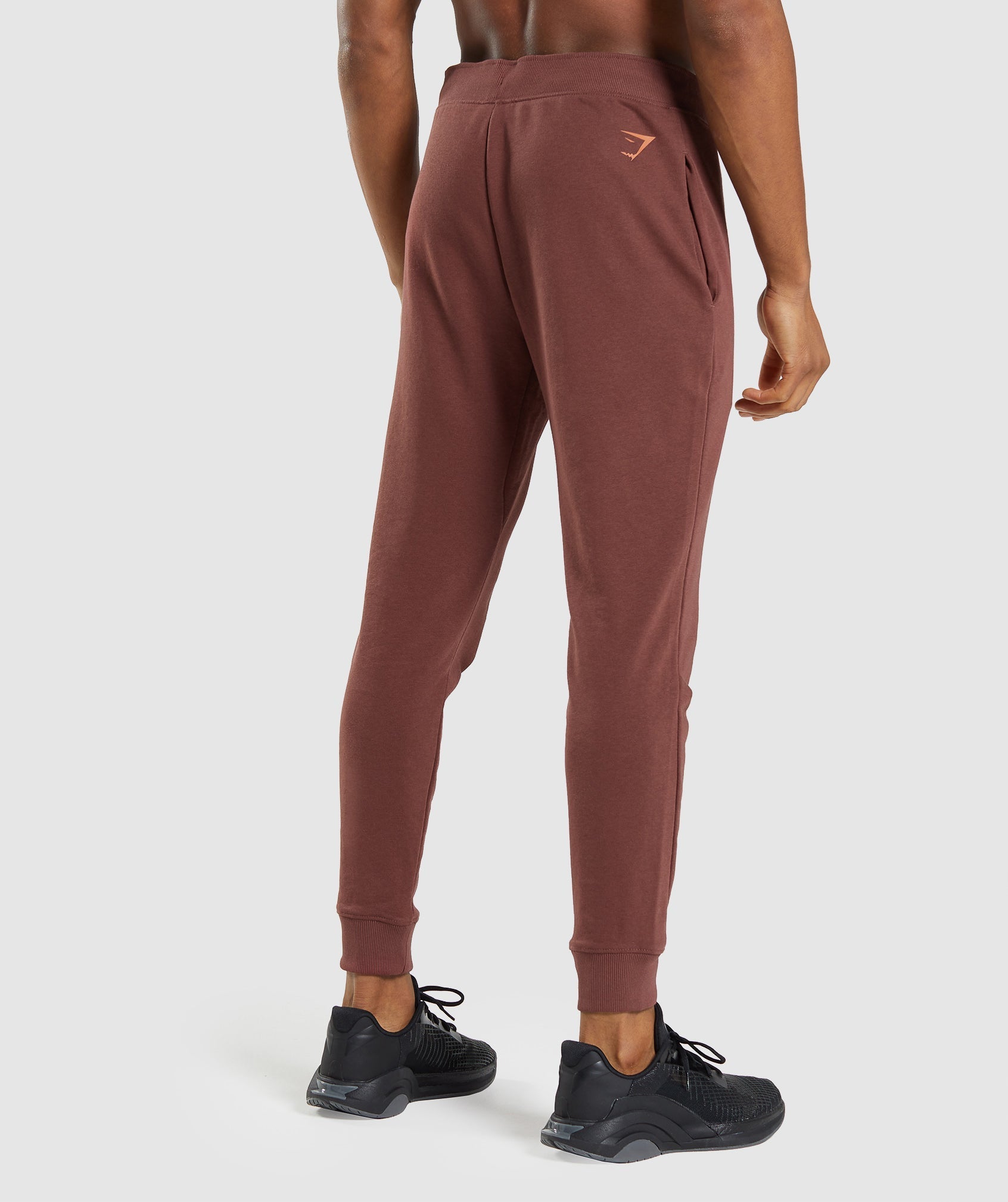 Bold Joggers in Cherry Brown