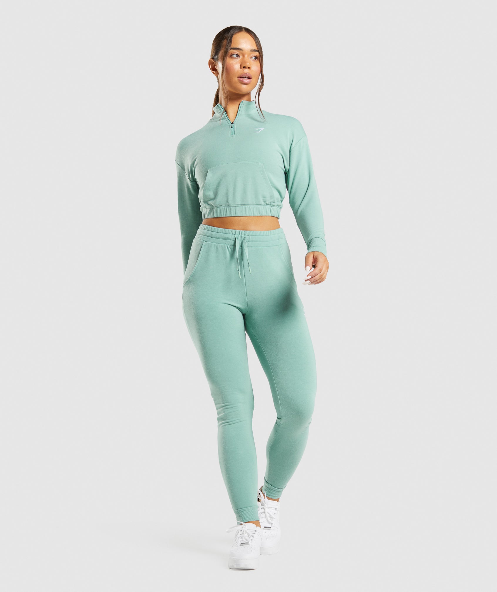 Training Pippa Pullover in Maya Blue