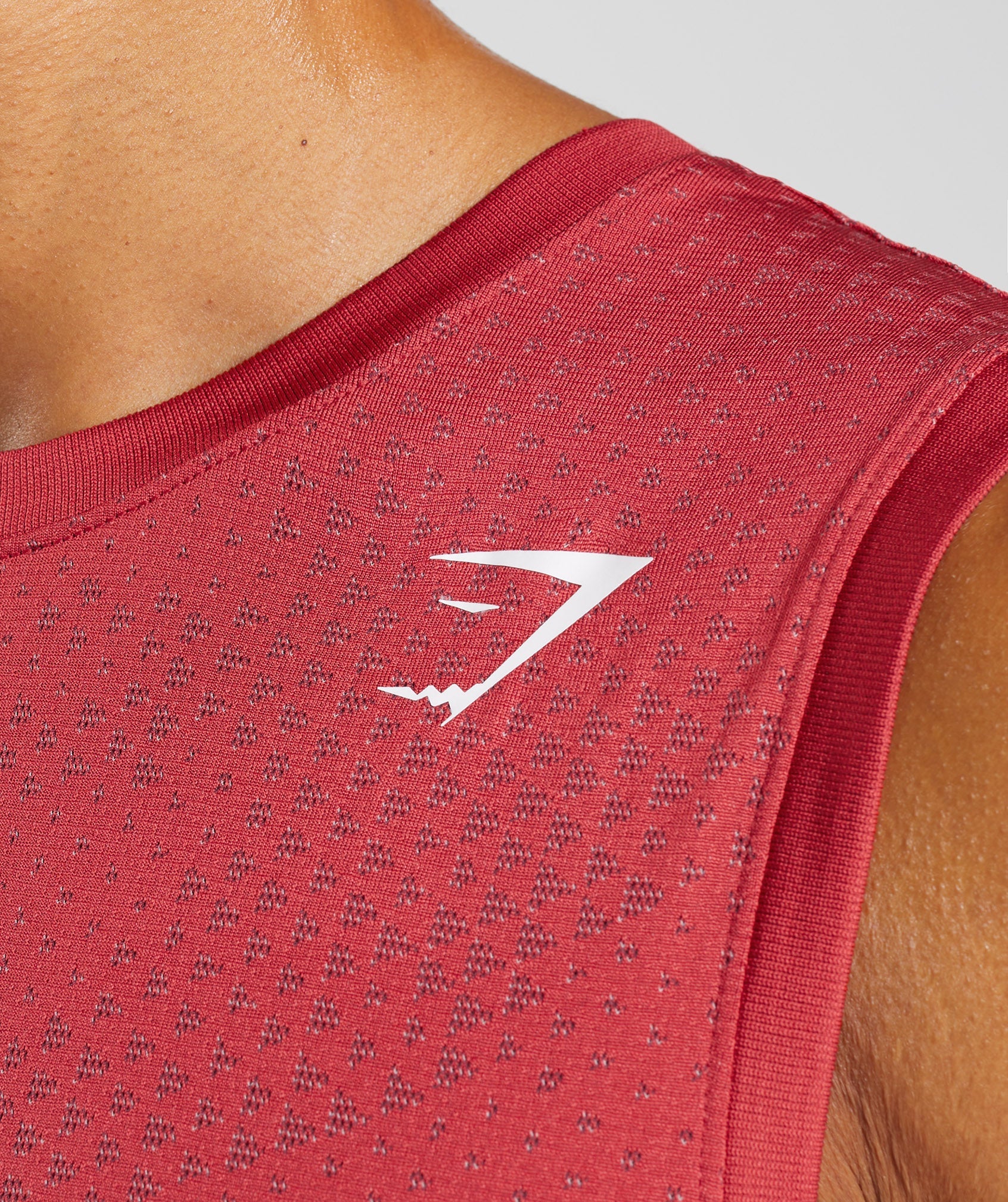 Sport Seamless Tank in Salsa Red/Baked Maroon - view 5