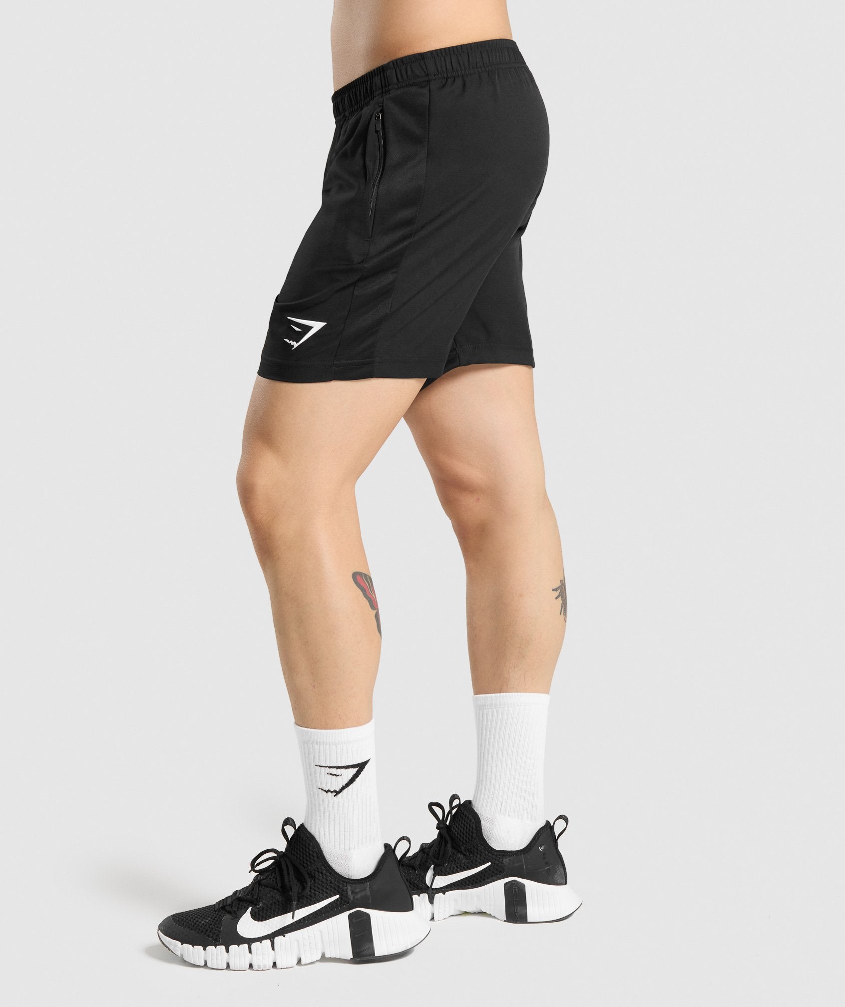 nike black sports shorts