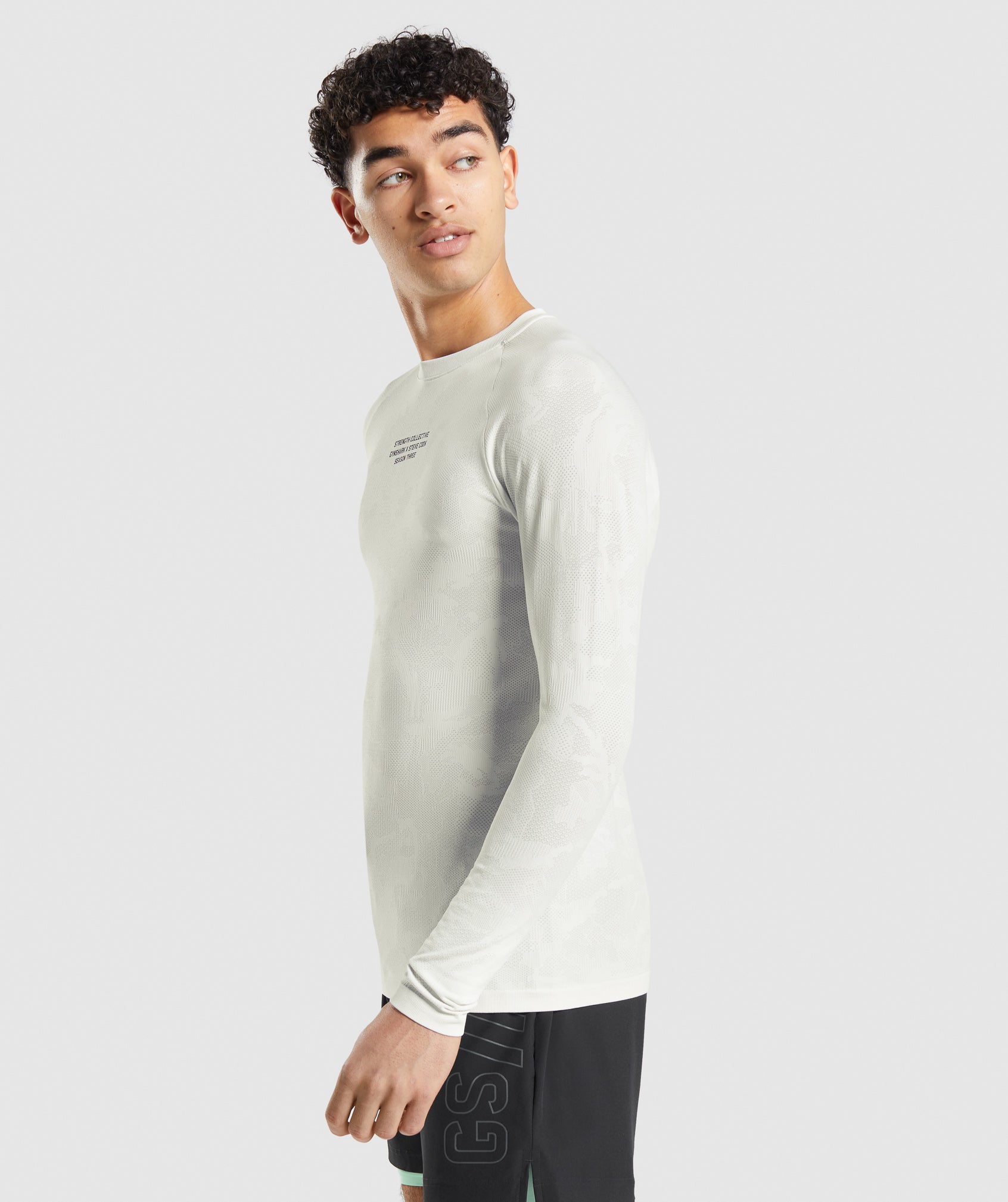 Gymshark//Steve Cook Long Sleeve Seamless T-Shirt in Off White/Light Grey - view 3
