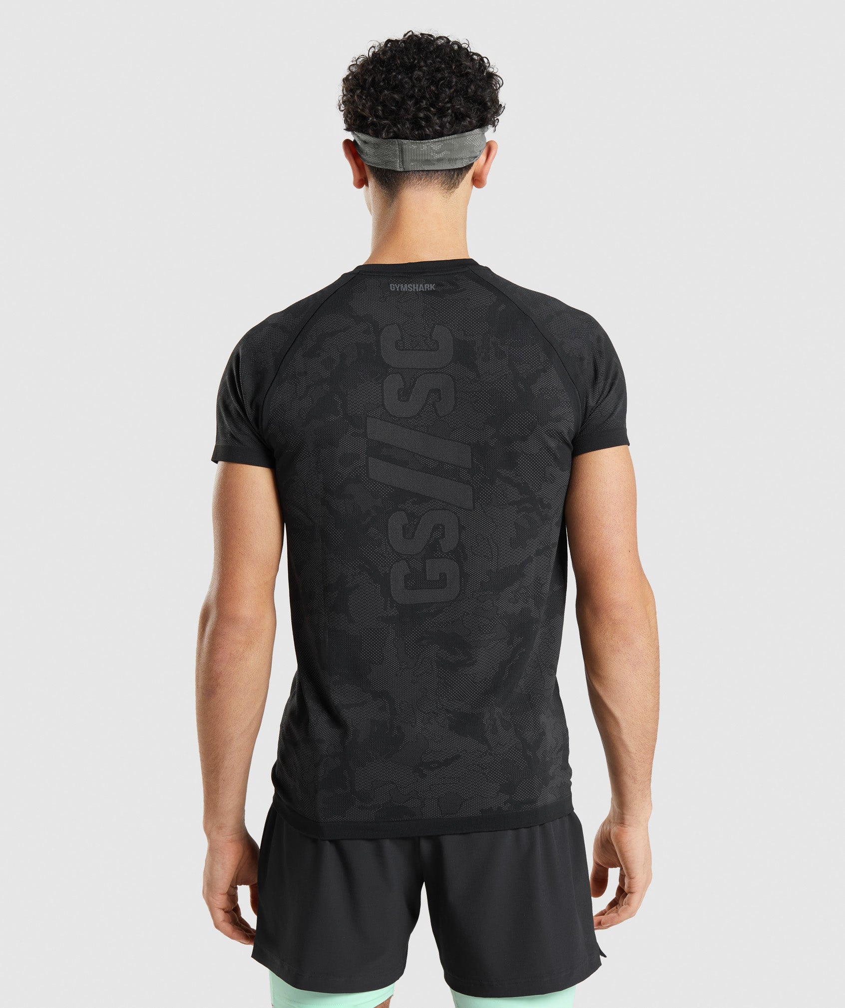 Gymshark//Steve Cook Seamless T-Shirt in Black/Graphite Grey
