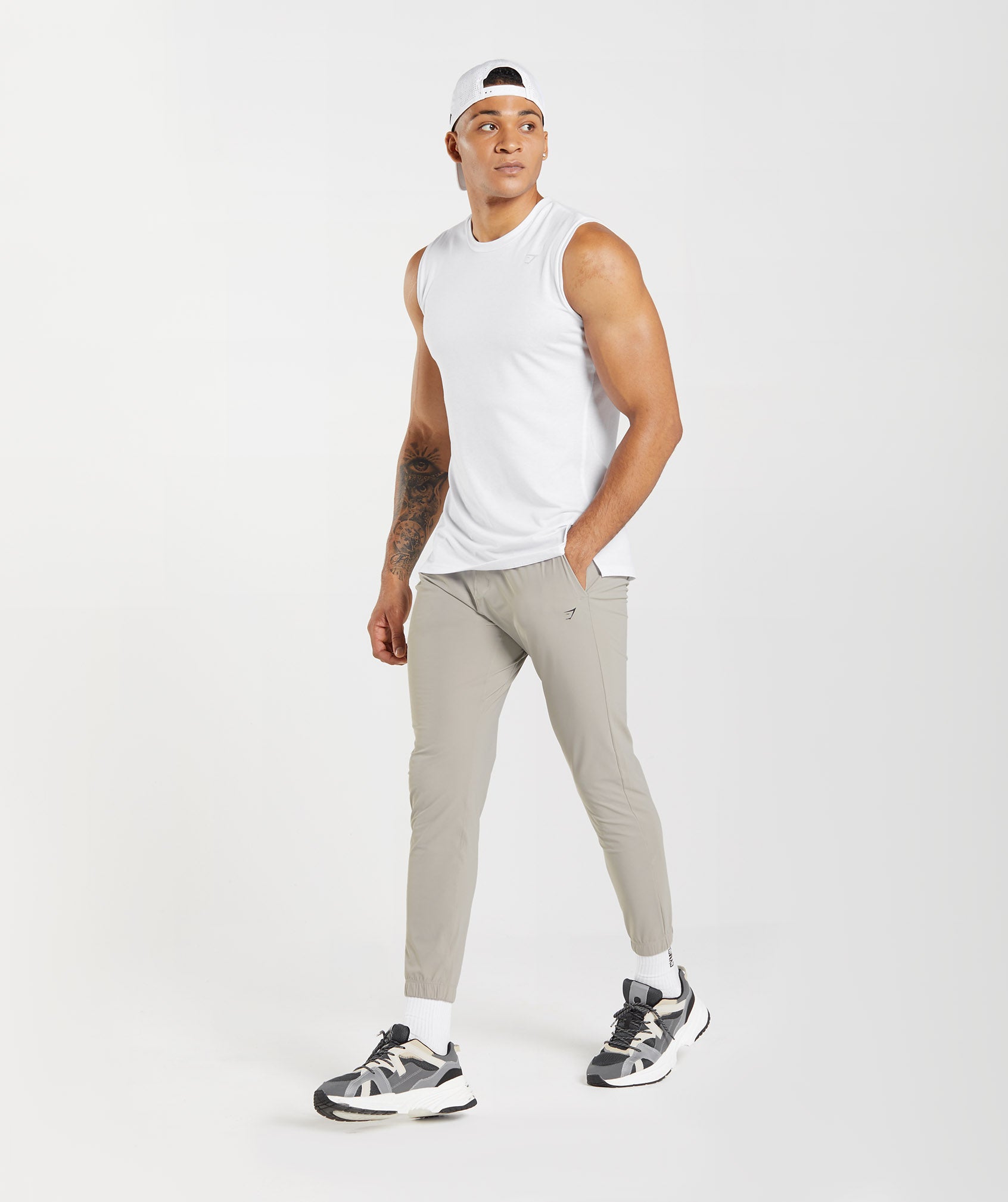 Studio Joggers in Grey