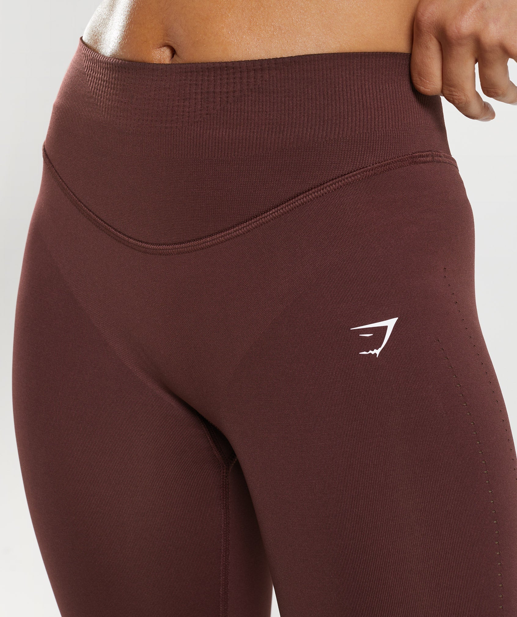 Sweat Seamless Sculpt Leggings in Baked Maroon