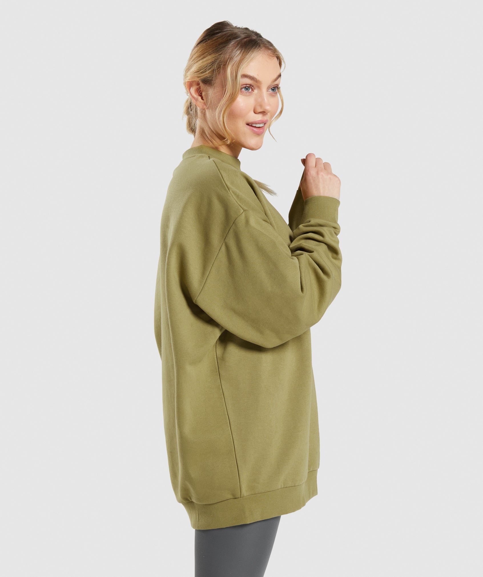 Training Oversized Sweatshirt in Griffin Green