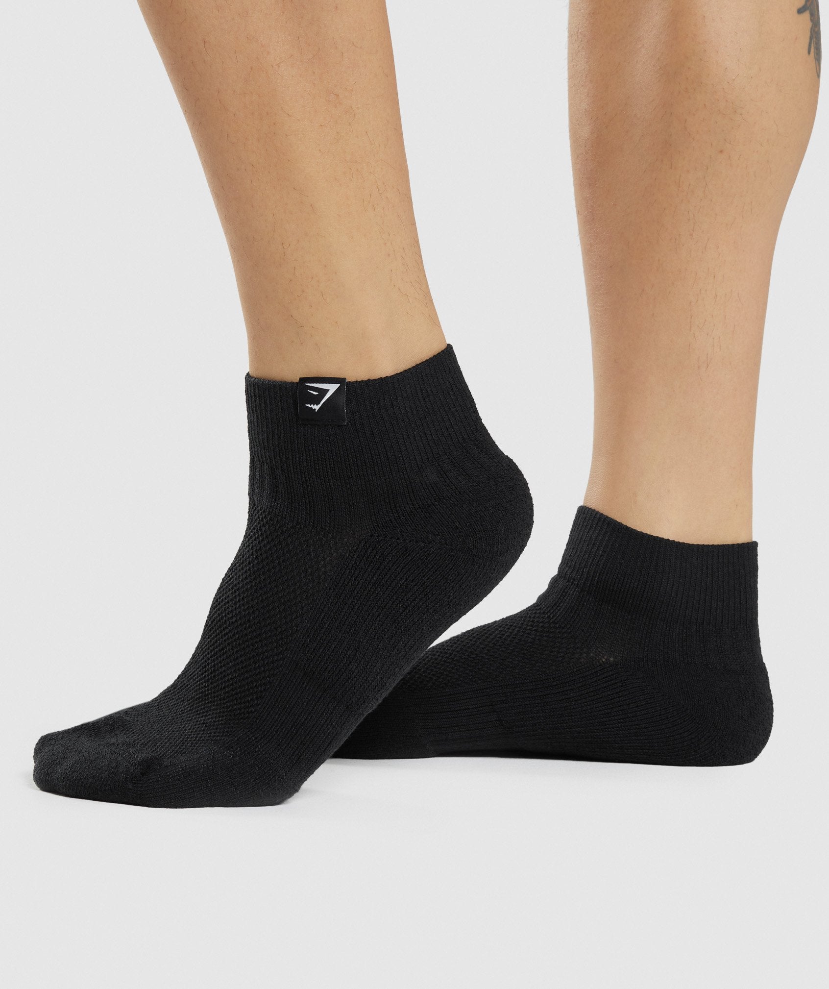 Woven Tab Sneaker Socks 3pk- Black in null