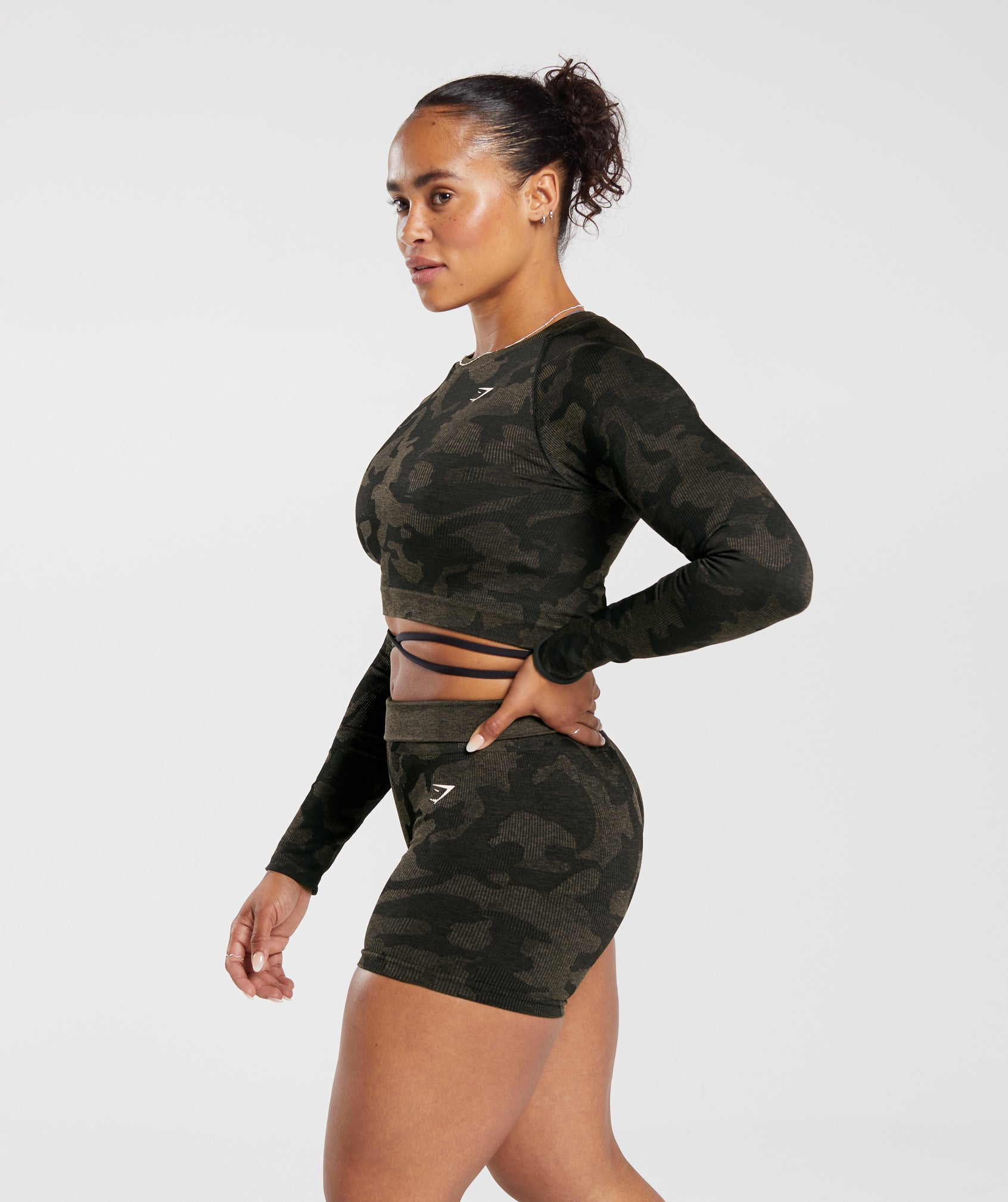 Gymshark Adapt Camo Seamless Ribbed Sports Bra - Winter Olive/Soul Brown