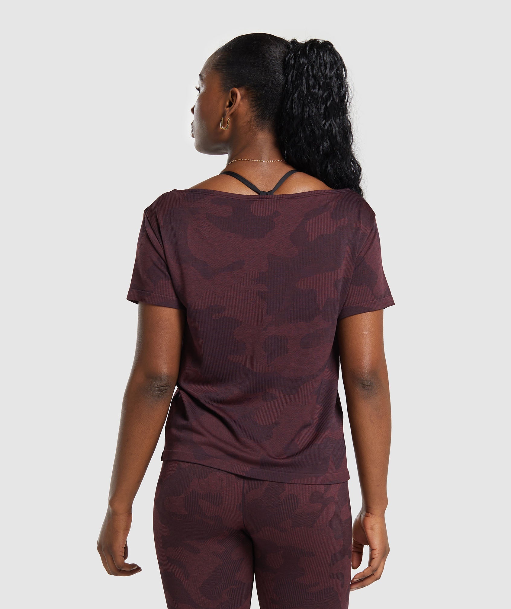 Adapt Camo Seamless T-Shirt in Plum Brown/Burgundy Brown - view 2