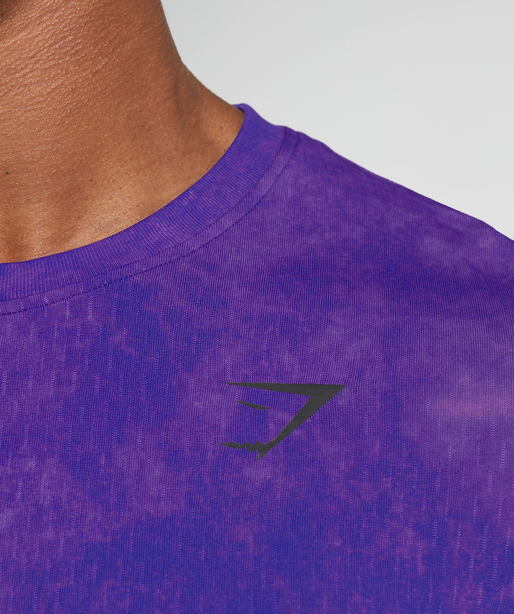 Washed Seamless T-Shirt in Purple - view 5