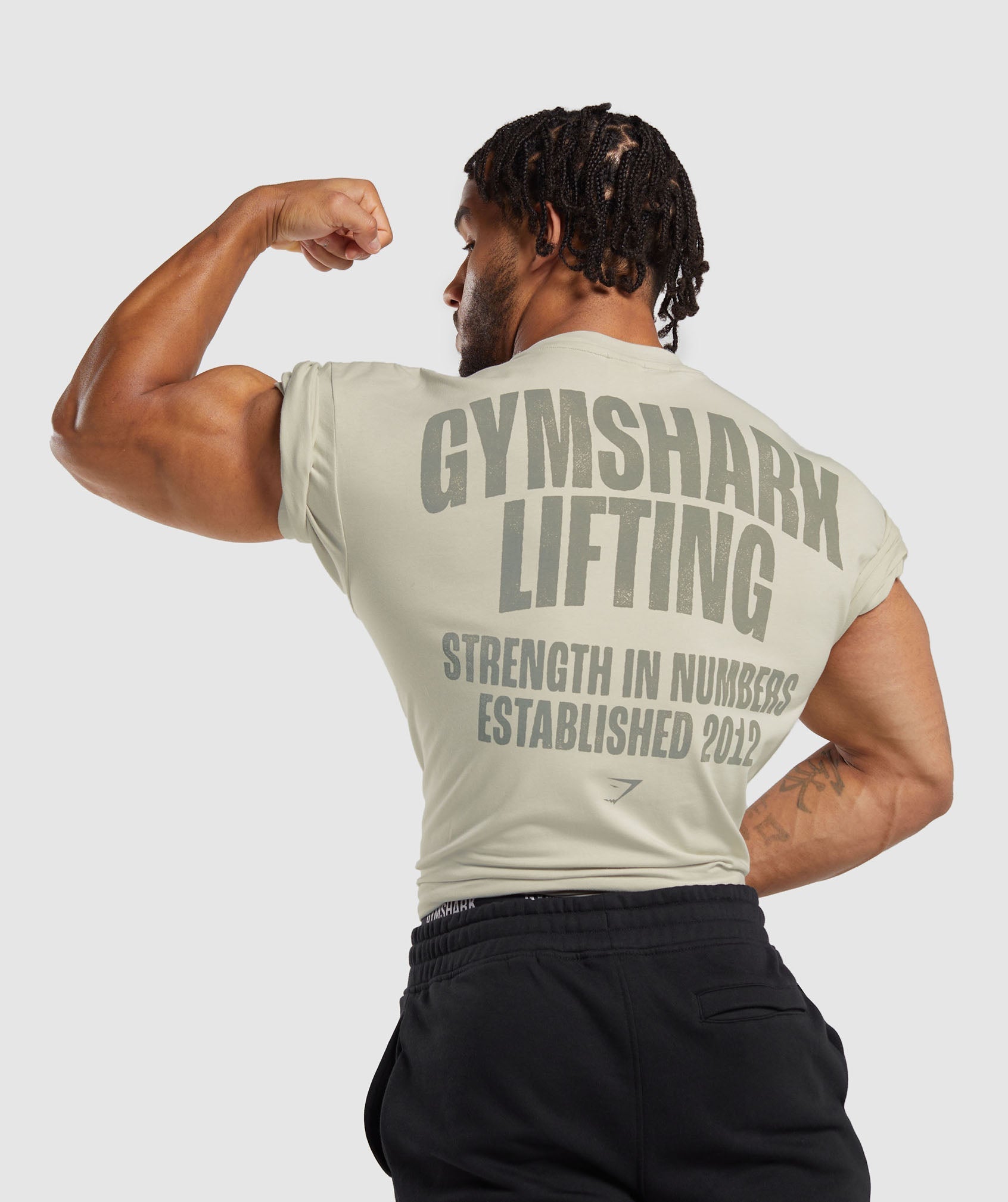 Lifting T-Shirt in Pebble Grey - view 6