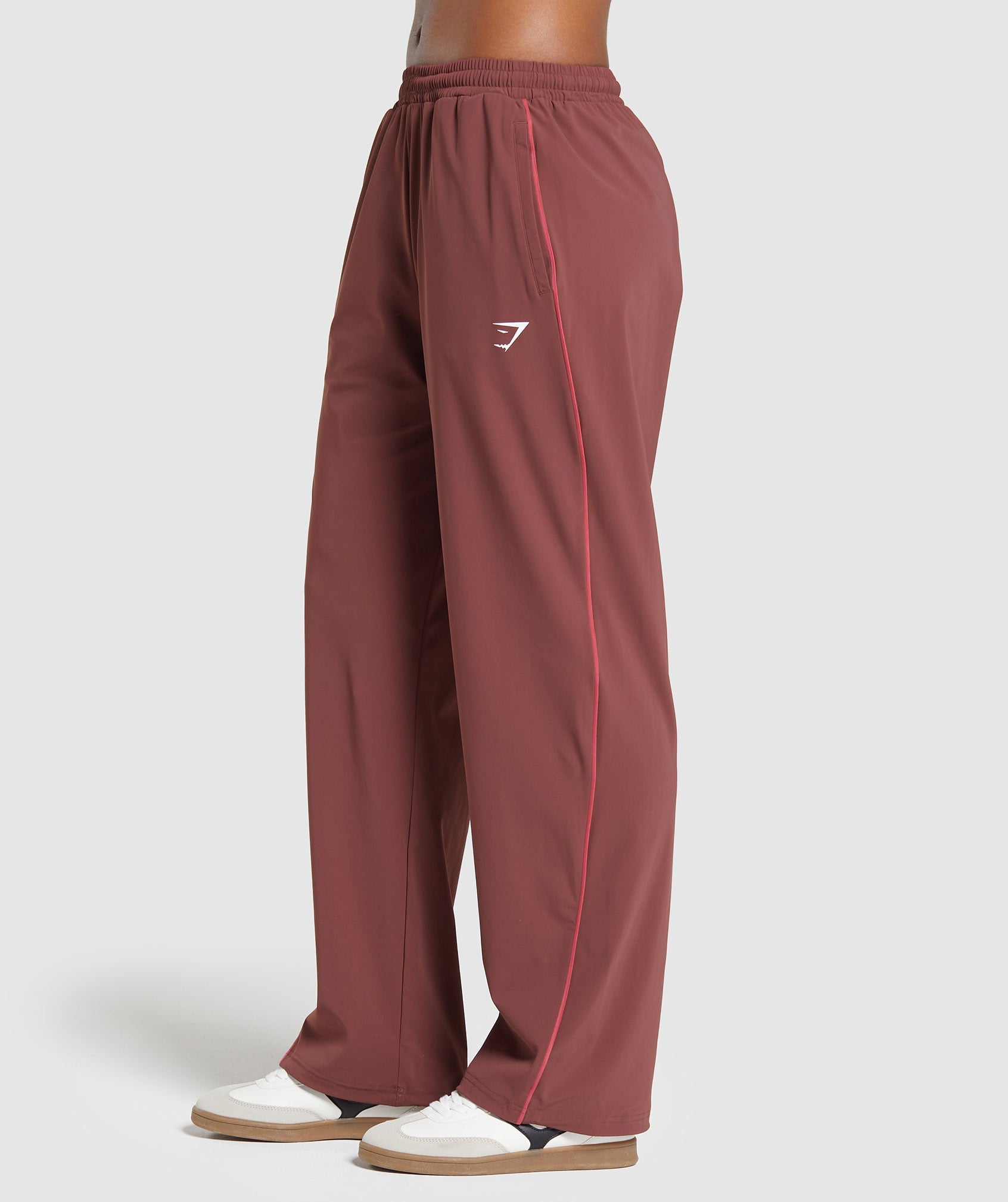 Stitch Feature Woven Pants in Burgundy Brown - view 3
