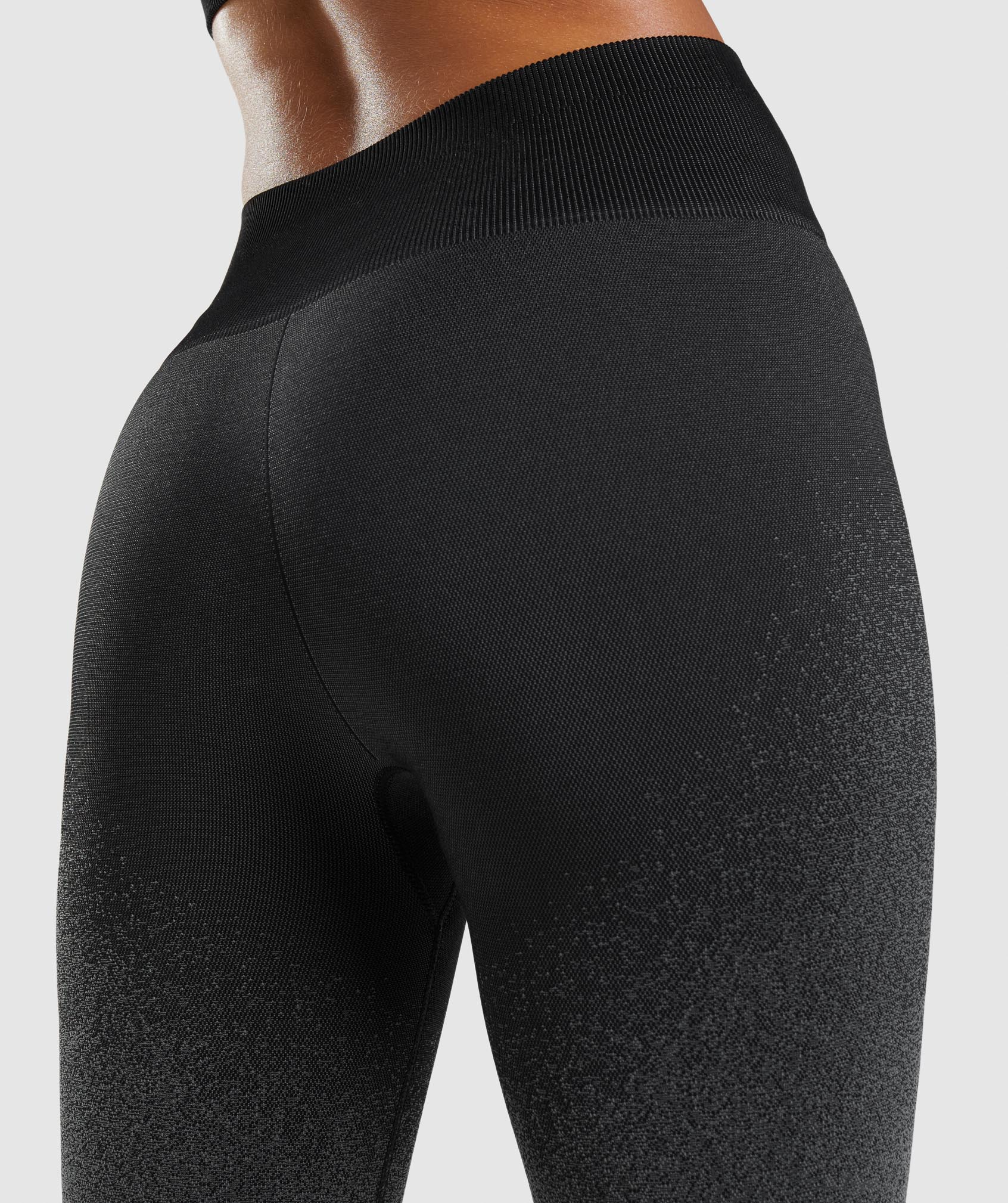 Adapt Ombre Seamless Leggings in Black/Grey - view 5