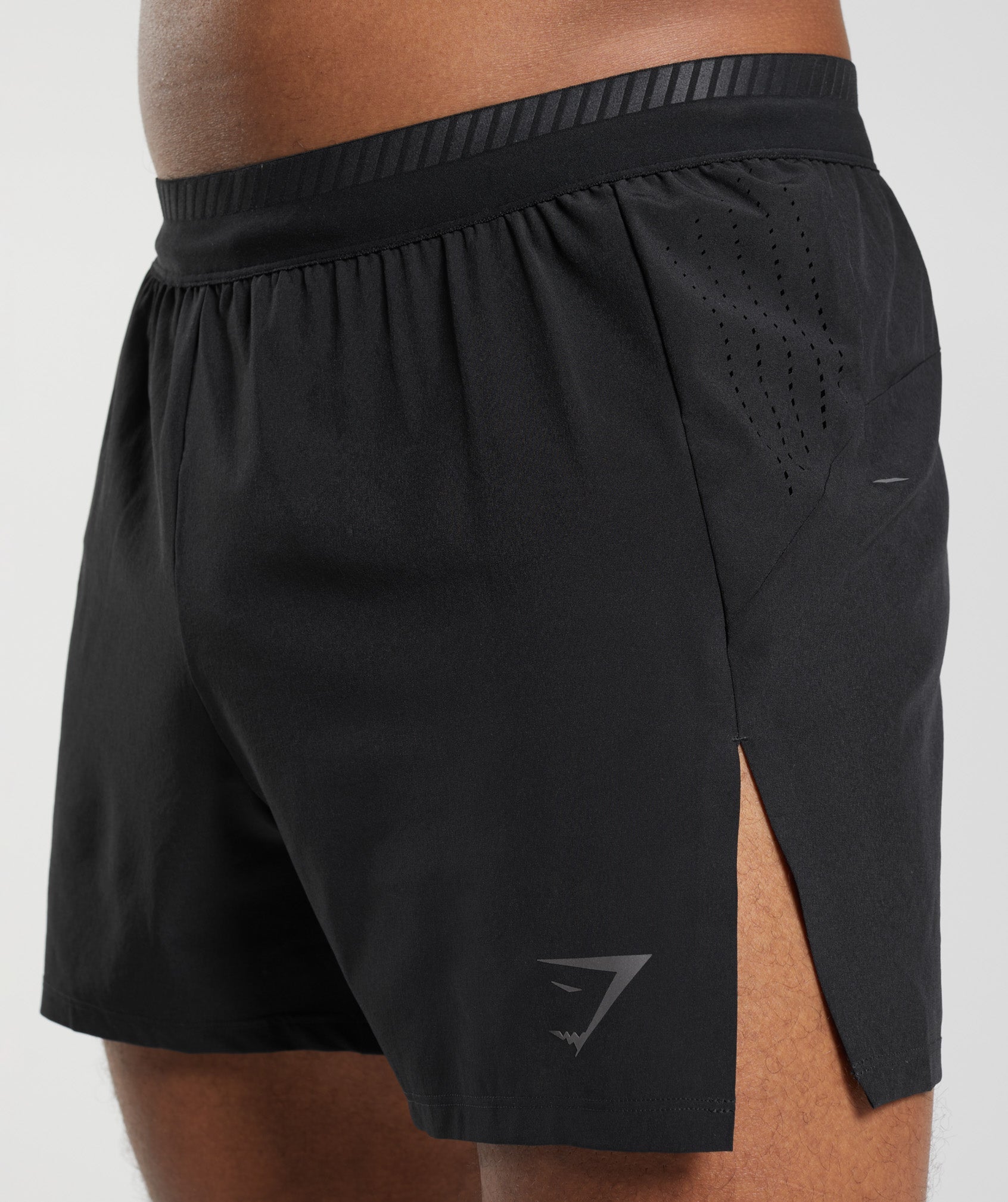 Apex Run 4" Shorts in Black - view 4