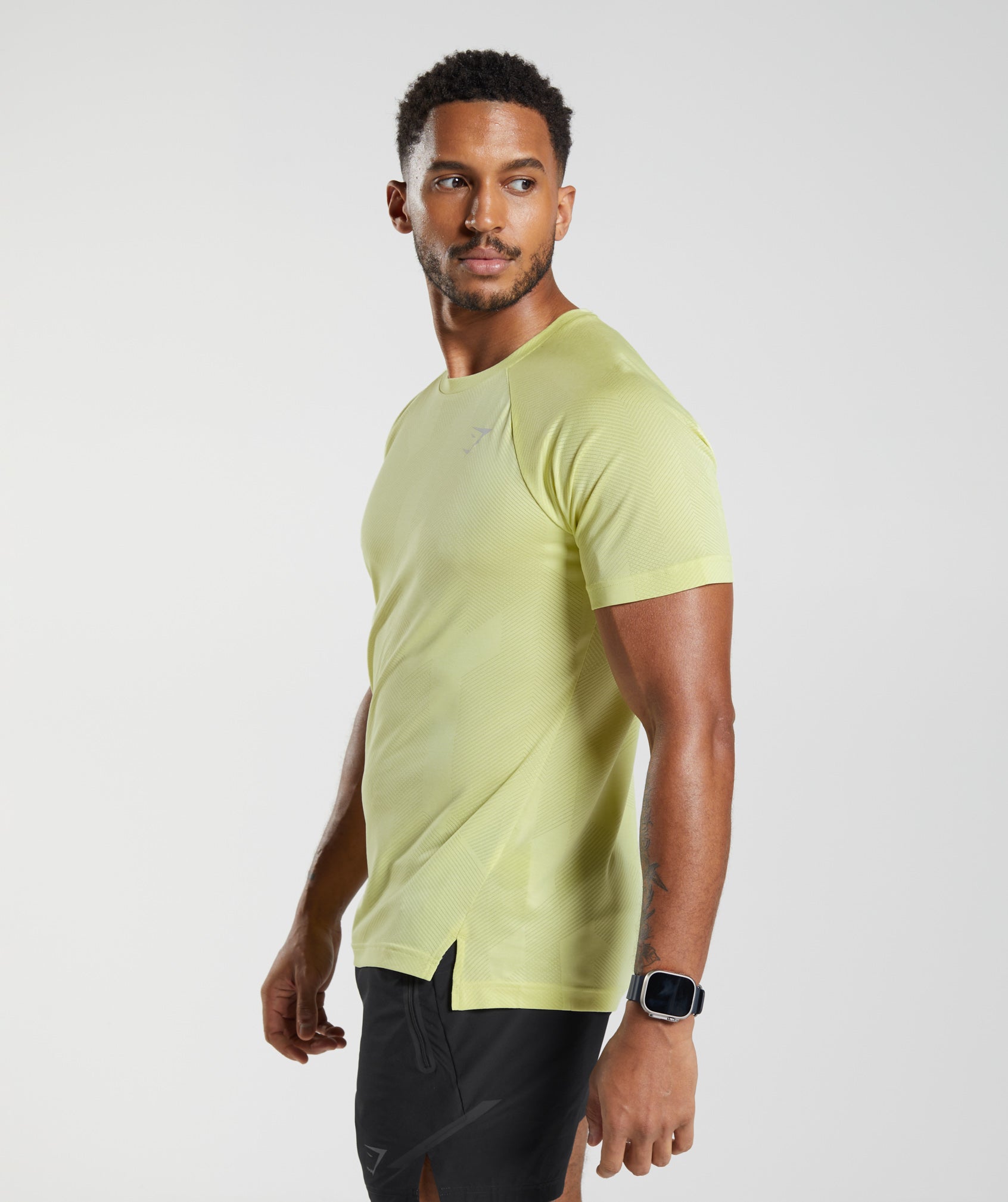 APEX SEAMLESS T-SHIRT Firefly Green/White Gymshark Mens Slim Fit