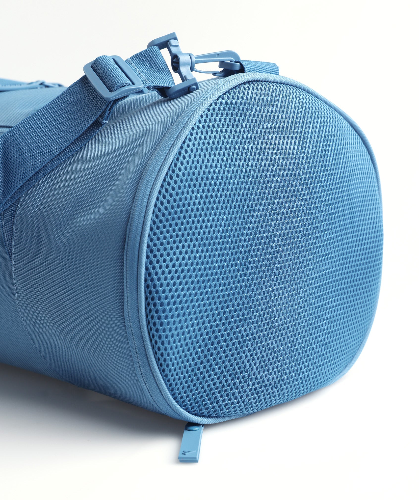 Bold Barrel Bag in Coastal Blue - view 3