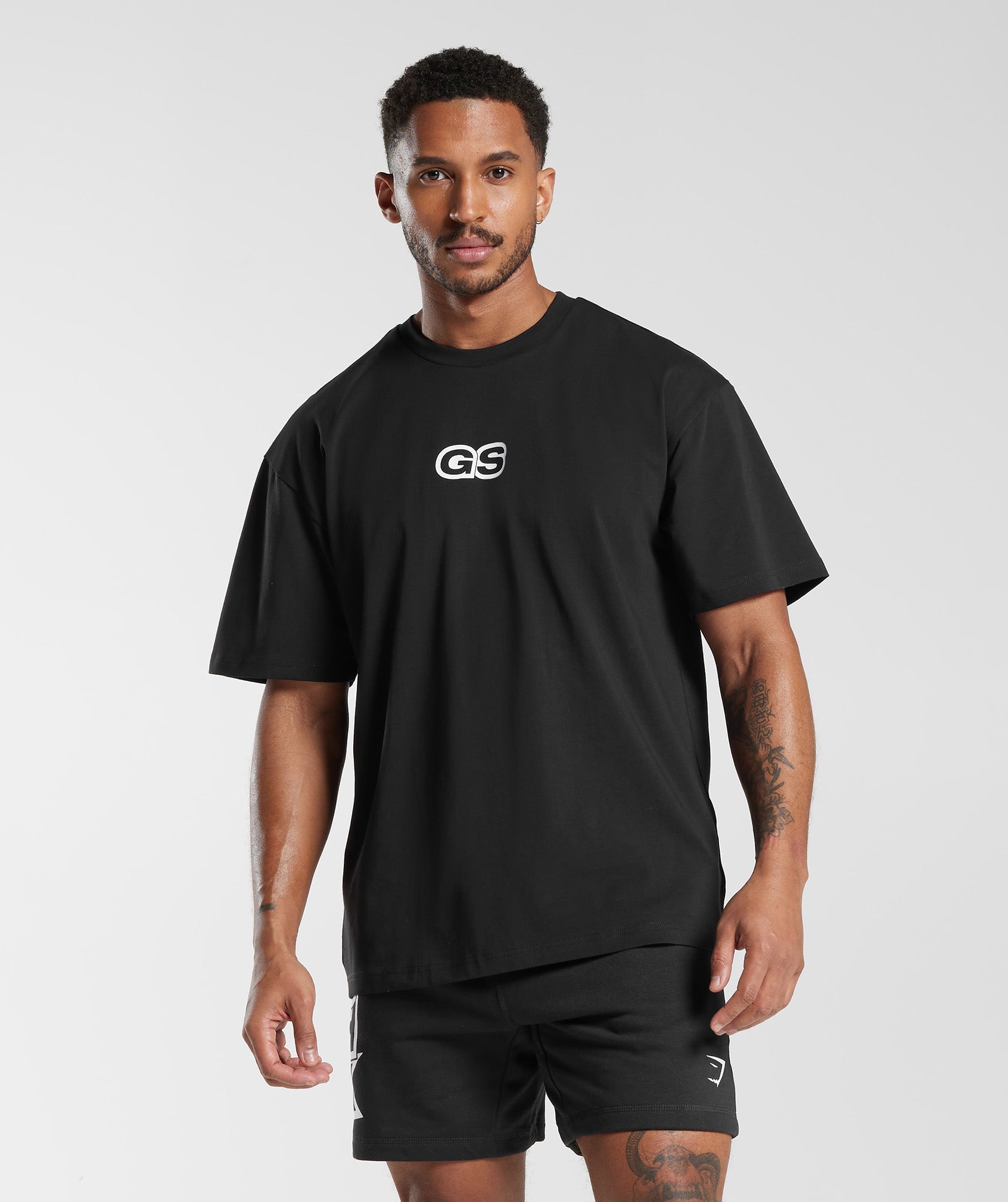 GMSHK Oversized T-Shirt in Black - view 2