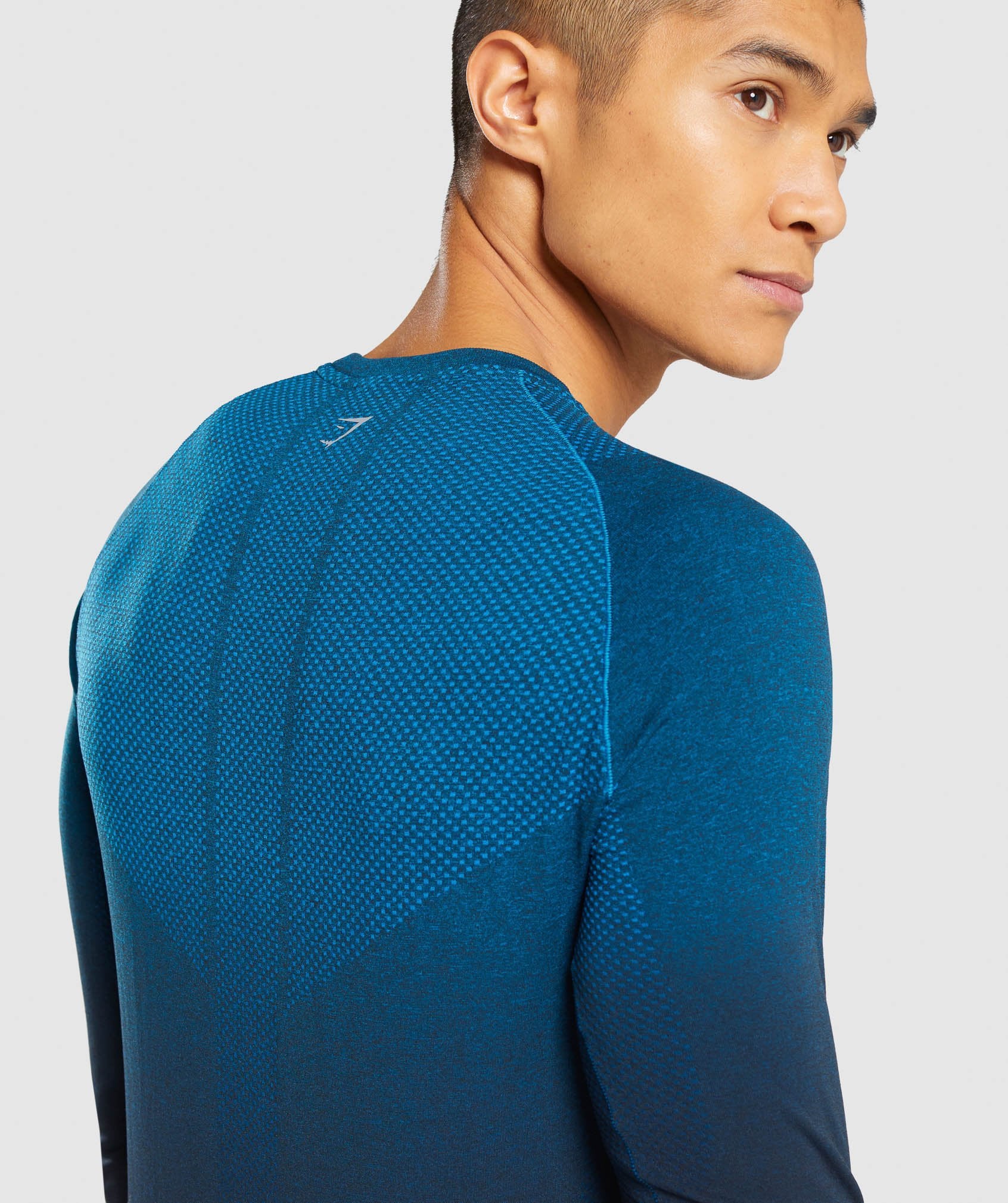 Vital Ombre Seamless Long Sleeve T-Shirt in Teal Marl/Black - view 6