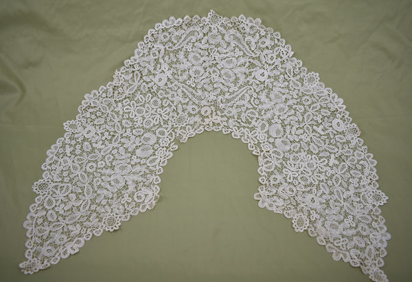 vintage antique lace collar honiton bobbin