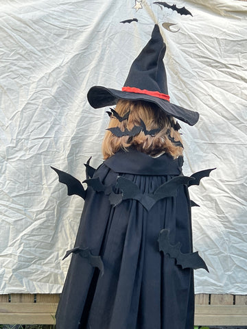 Photo Back Of 208 Kinsale Cloak Halloween Costume