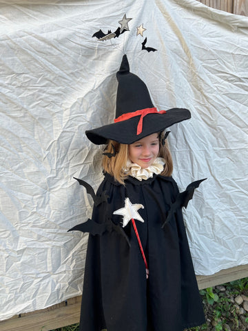 Photo of 208 Kinsale Cloak and Hat Halloween Costume